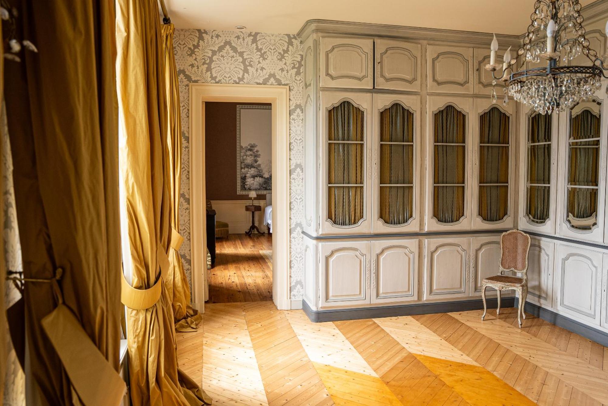 Chateau De Lussac Lussac  部屋 写真